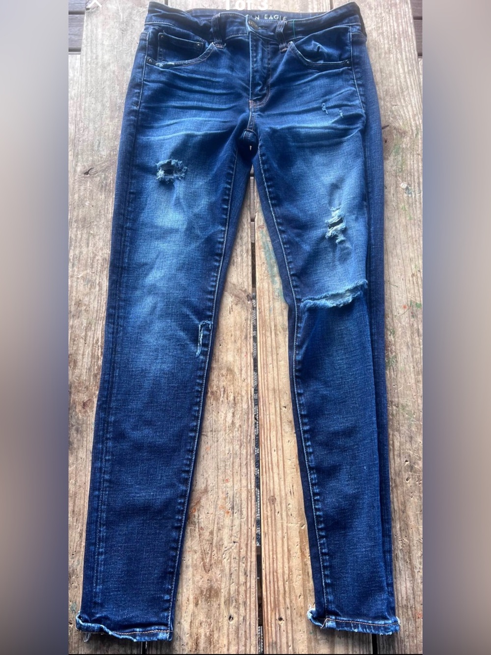 Size 6- American Eagle jegging - distressed